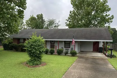 Image de Ella’s Place: Southern Comfort with a Legacy of Love