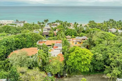 Image de Charming Playa del Carmen Villa steps from the Ocean