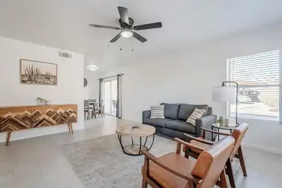 Image de 1 Br Townhome + pool access