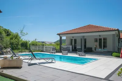 Image de Maison Bribirska vila (118061-K1) - Bribir