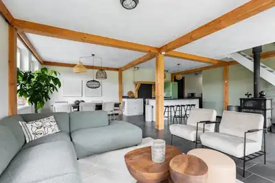 Image de This new vacation villa was inaugurated in early August 2024 and can accommodate 10 people. Perfect for a group of friends or family getaway.