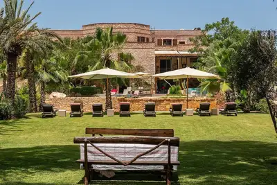 Image de Villa à Aït Yassine avec 5 chambres à coucher, 12 couchages