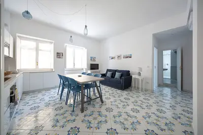 Image de Appartement à Maiori avec 3 chambres à coucher, 6 couchages
