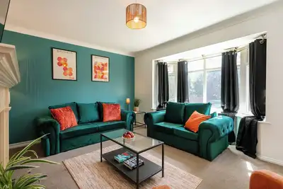 Image de 6-Bed Contractor House | Long Stay Discounts | WiFi, Driveway Parking, Smart Tv