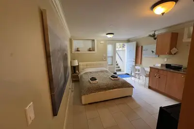 Image de Cozy Guesthouse Close to Mall & Skytrain