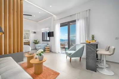 Image de Green & Blue Suites: Odyssey Suite (A/C, Balcony, 300Mbps Wi-Fi)