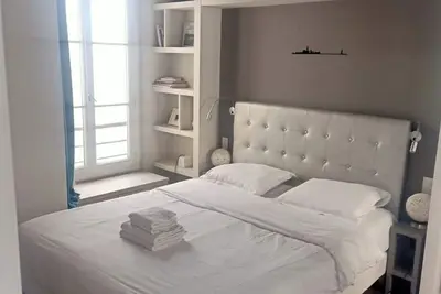 Image de BnBNook - 1br by Eiffel Tower and Champ de Mars