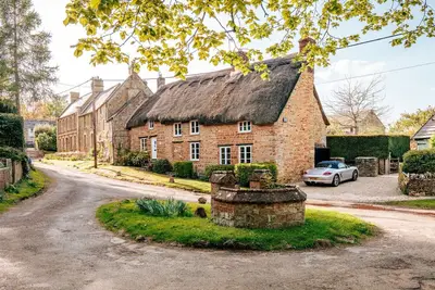 Image de Stunning 4-Bed Thatched Cottage in Oxfordshire
