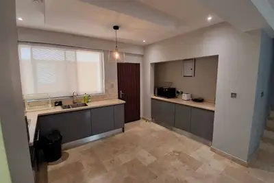 Image de Luxurious 2Bedroom Duplex@Airport Residential Area