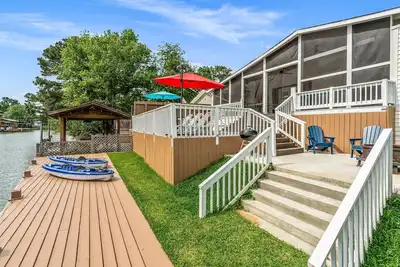 Image de Lake Conroe Oasis w/dock, covered patio, kayaks, ping-pong, games, & more!