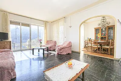 Image de Villa individuelle avec piscine et jardin à la campagne en Ligurie