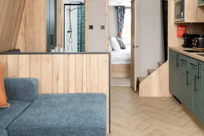 Image de Azure Horizons Glamping - The Brook Pod Gv18