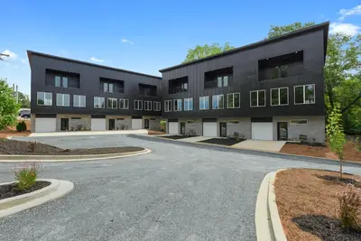 Image de DreamCatcher Dwelling - 2 Bed 2. 5 Bath downtown Easley, Sc, Clemson, Greenville