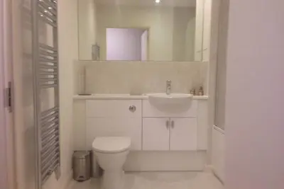 Image de Cute, clean apartment with WiFi, 15 minutes away from Central London