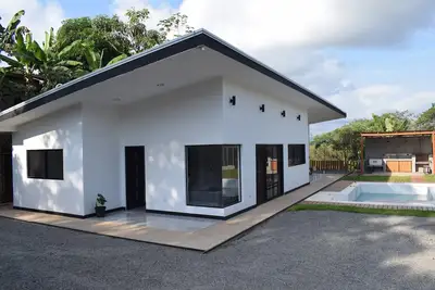 Image de ¨SantaTeresa/Malpais¨3-bedroom-Swimming Pool+Rancho-WiFi+ Ac