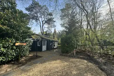 Image de Cozy and cozy wooden cottage, Extraordinary Beerze. Pet-friendly