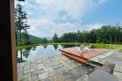 Image de Tranquil Retreat-Pond side on  16 Acres Hunters Welcome