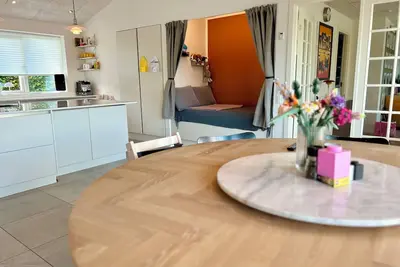 Image de Elegant Family Villa With Large Wooden Terrace & Fenced Garden