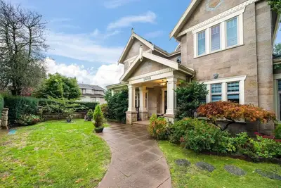 Image de Luxury Living in Vancouver’s Prestigious West Side – 1408 W 57th Ave