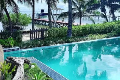 Image de Le Rêve is your dream beachfront getaway, just minutes from San Pedro.