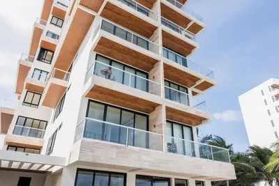 Image de Appartement de Luxe sur la Plage - Vue Spectaculaire Lever et Coucher de Soleil