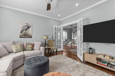 Image de Brand New! Sleeps 10! 4 Min to Downtown Appleton!