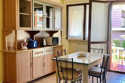 Image de Little Italy Apartment - 5 minutes du lac