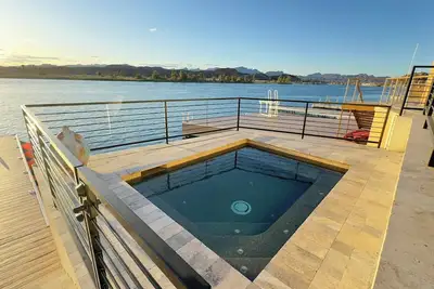 Image de Luxury Riverfront Parker Home, Private Dock, Pool, Game Room, Views