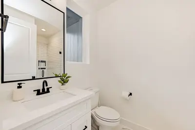 Image de Brand New Luxury Central Houston Galleria Retreat