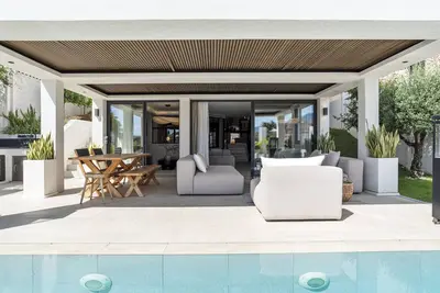 Image de Villa Celeste - Radiant 4 Bed Oasis!