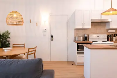 Image de #1 - Luxurious 2Bds/Plateau/St-Denis/Ac/Tv