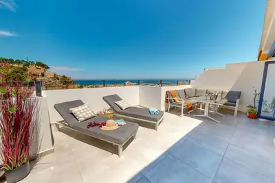 Image de Penthouse Puesta Sol dans le centre de Denia. 6 pers, Wifi, A/C.