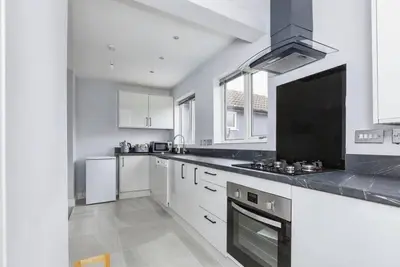 Image de 3 Bedroom House- Loughborough-Sleeps 5-FreeParking
