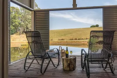 Image de A Romantic Escape in Nature’s Embrace