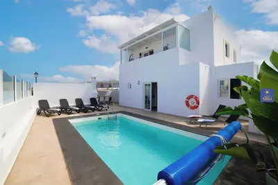Image de Solis - Playa Blanca with Private Pool and Aircon