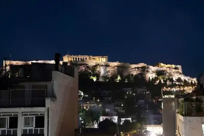 Image de Elegant Acropolis-View Apartment in the Heart of Monastiraki
