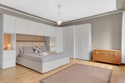 Image de 2 Bedroom Family Apartment | 400mt from Old Bridge | A/C + WiFi