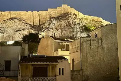 Image de Plaka Two-Bedroom Flat with Acropolis View Terrace