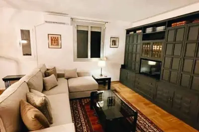 Image de 2-Bedroom Condo next to Royal Palace