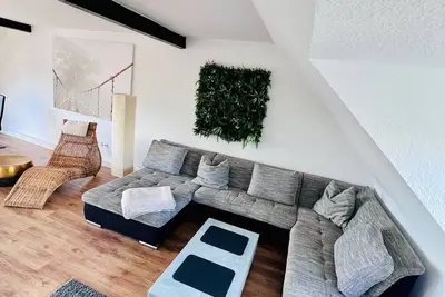 Image de Charming top floor/maisonette apartment with balcony in the heart of Krefeld