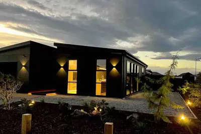 Image de Stunning home tranquil hill views\nQuarry gate your escape to paradise