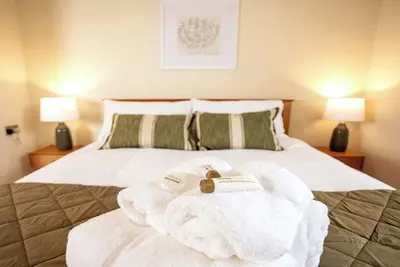 Image de Elegant 3bd Georgian Retreat in Perth City Centre
