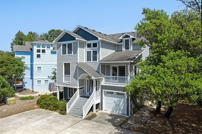 Image de Sea Glass Cottage: Private Pool | Hot Tub | Screened-in-Porch