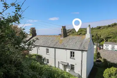 Image de Coastguard Cottage - set in an elevated position with fabulous views overlooking Portloe