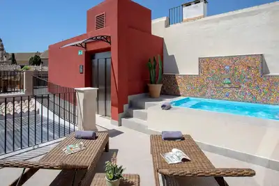 Image de Exclusive apartment in Seville. Plaza del Museo 001