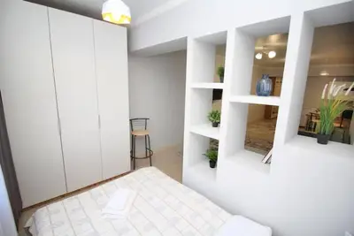 Image de New and cozy studio in the best area! 5