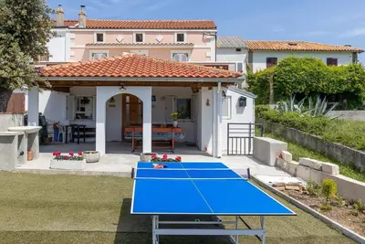 Image de Superbe maison à Lopar avec WiFi