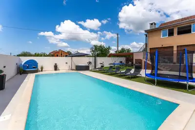 Image de Bel appartement à Skabrnja