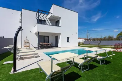 Image de Belle maison à Valbandon