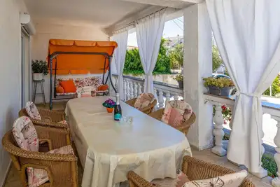 Image de Superbe appartement à Banjol avec WiFi